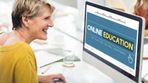 Read more about the article The Rise of Online College Degree Programs